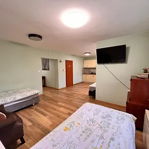 Albatros 48m With Bathroom Apartament Warszawa